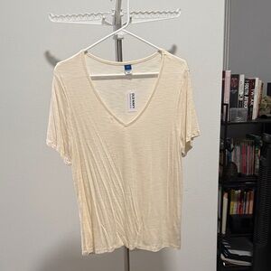 Old Navy Light Cream V-Neck Short Sleeve Tee